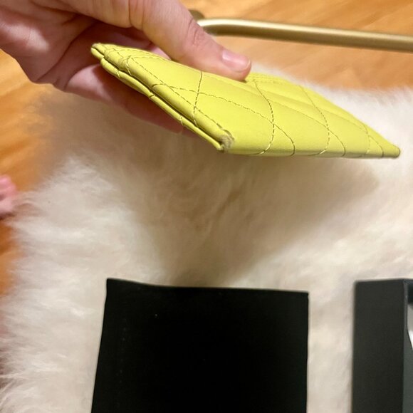 Yellow Chanel Lambskin Cardholder - Picture 6 of 7